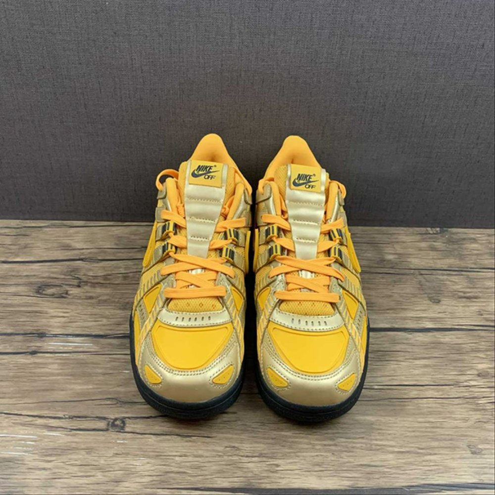 Off-White x Nike Air Rubber Dunk University Gold Sneakers - Picture 5 of 15